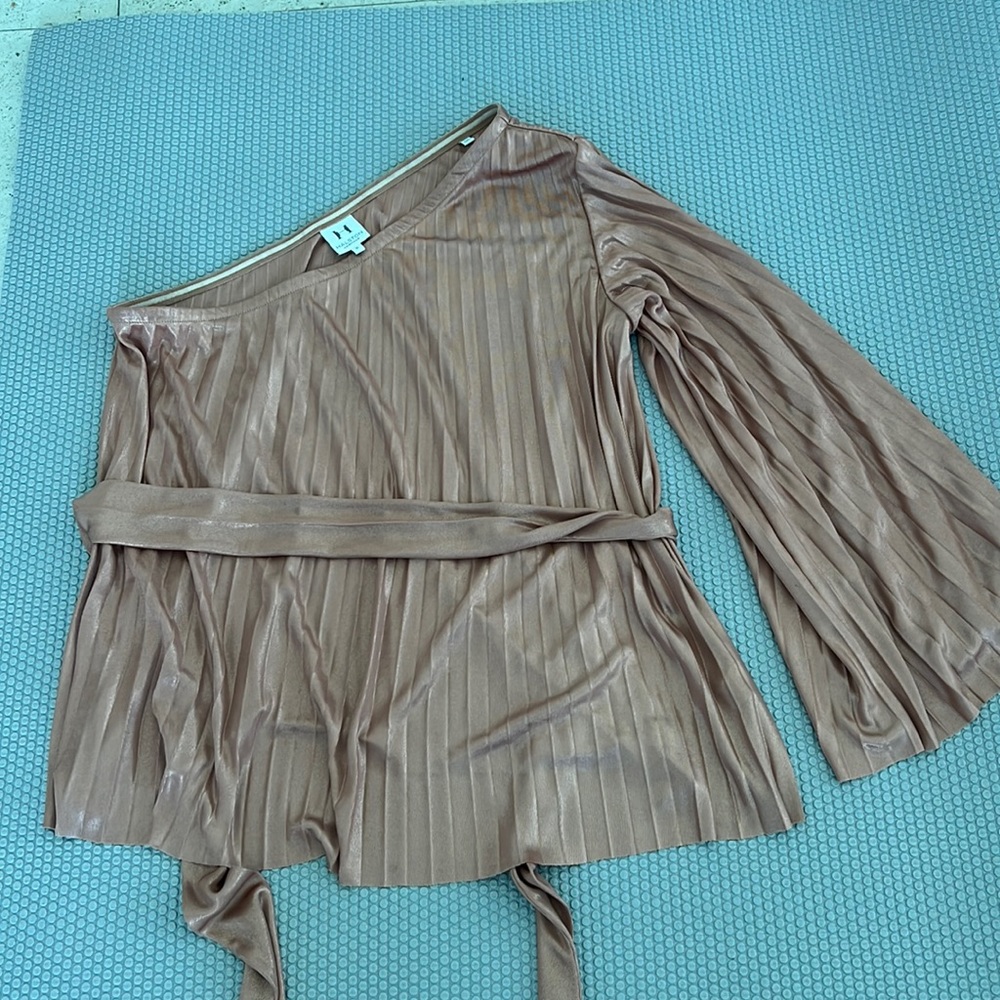 Halston Heritage rose gold pleated top. Vintage